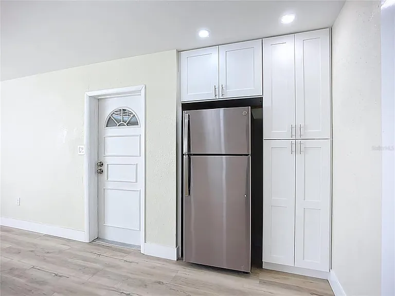 4513 W Gray St — Photo 8