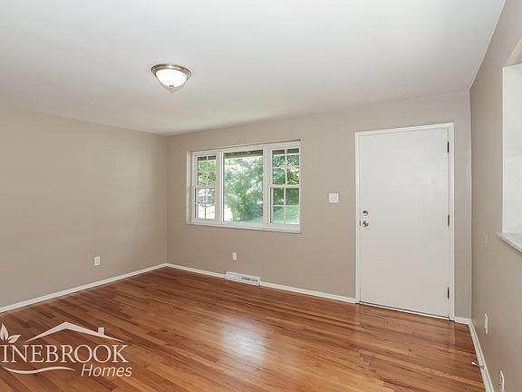 3rd image of 9048 Coogan Dr