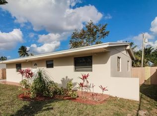 1368 Parterre Dr, West Palm Beach, FL 33417