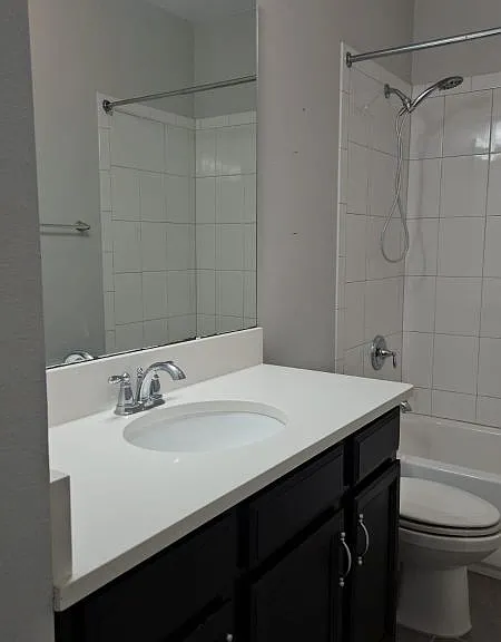 8001 Nemours Pkwy — Photo 14