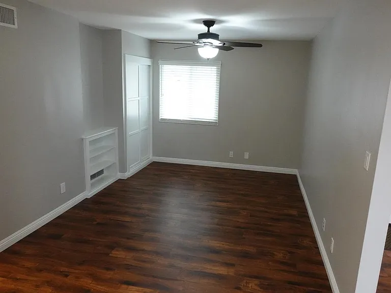 1006 Maertin Ln — Photo 12
