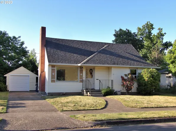 8927 SE Harrison St, Portland, OR 97216
