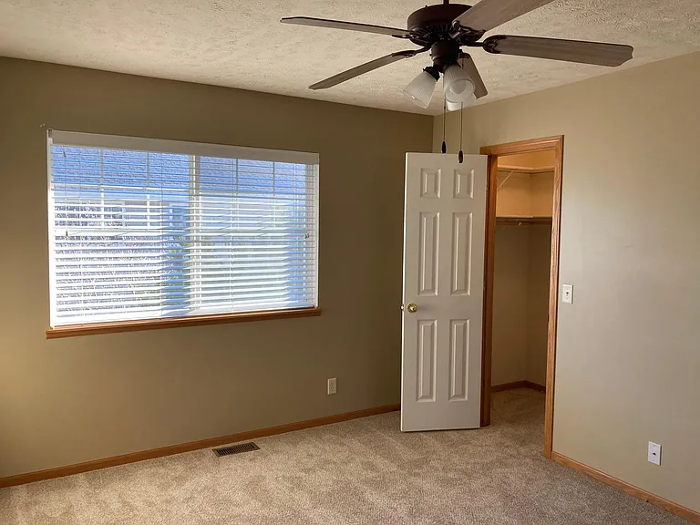 6926 Naples Dr — Photo 22