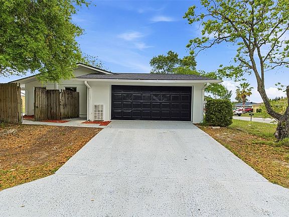 3rd image of 7924 Talisman Dr