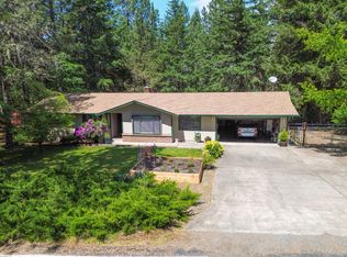 290 Becklin Dr, Merlin, OR 97532