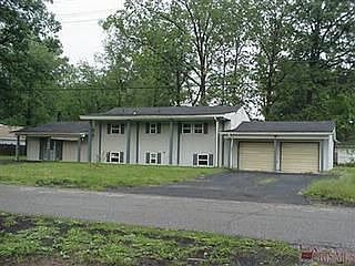 2nd image of 639 Indiana Ave