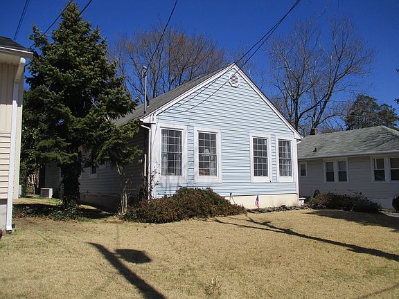 2nd image of 32 W Bolton Ave
