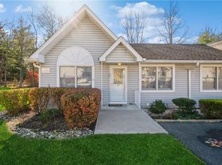 24 Windsor Cir, New City, NY 10956