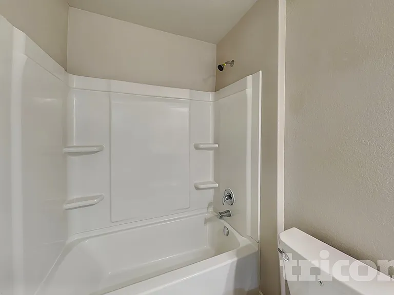 1876 Heather Glen Dr — Photo 13