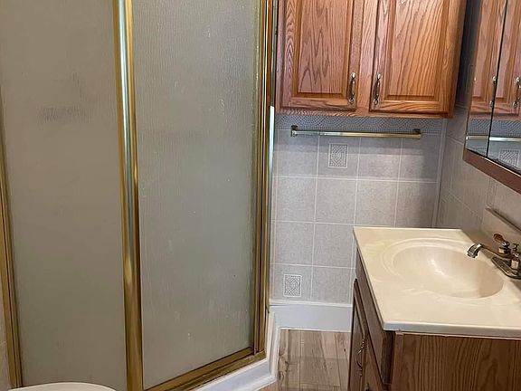 5th image of 914 Orange St