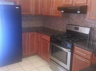 6811 Clinton Ave, Maspeth, NY 11378