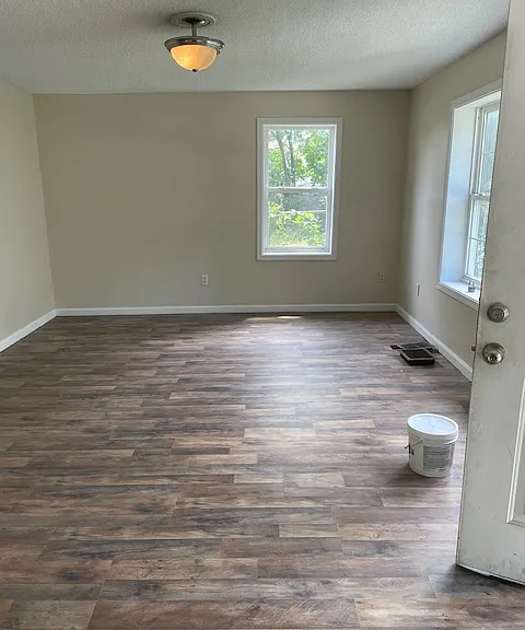 2161 Boulevard Pl #4 — Photo 1