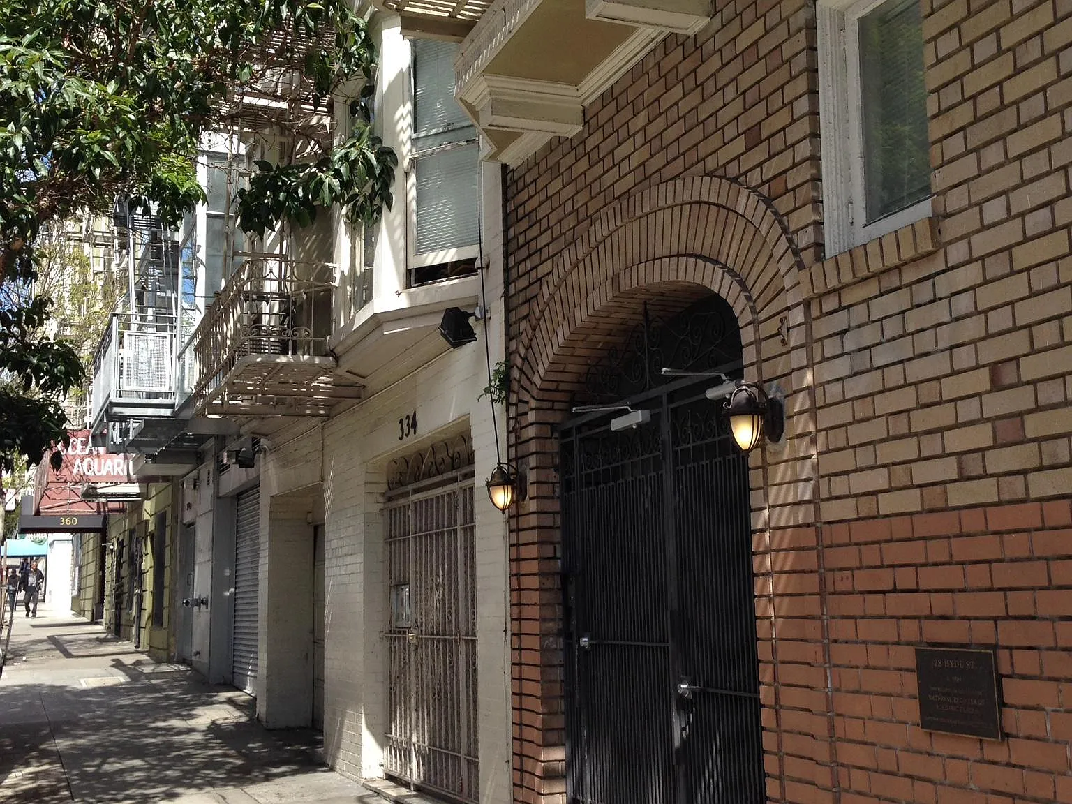 Studio, 375 sqft, $1,900 — Photo 2