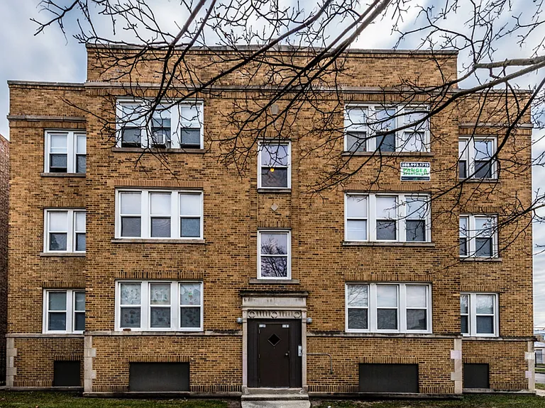 1101 N Lawler Ave — Photo 22