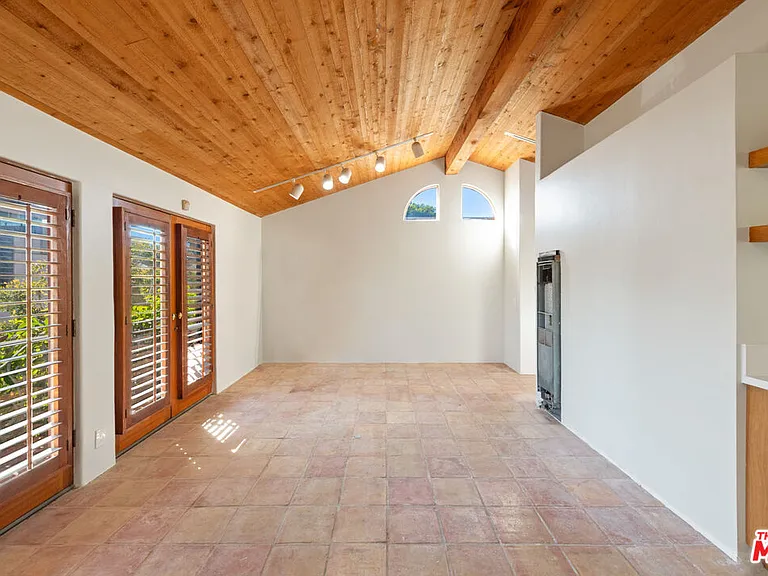 23351 Malibu Colony Rd #108A — Photo 25