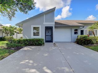8942 Sunnywood Pl, Boca Raton, FL 33496