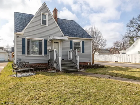 2717 Tuxedo Ave, Parma, OH 44134