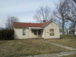 405 Cedar St, Greenfield, IL 62044