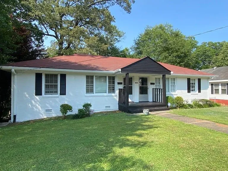 1405 Elizabeth Ln #B — Photo 3