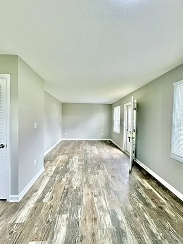 2024-2026 Hickory Hill Dr #2024 — Photo 13