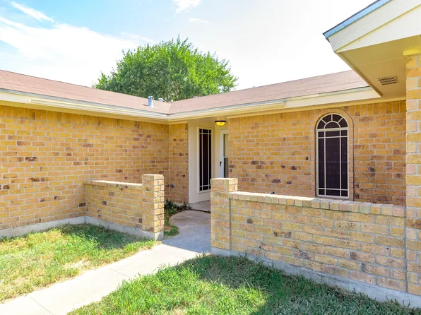 741 Matthew Dr, Corpus Christi, TX 78418
