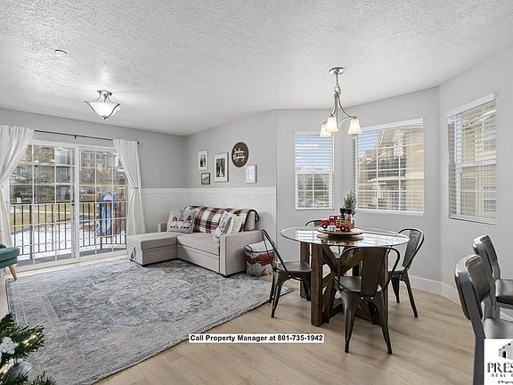 4th image of 156 W Daybreak Ln #1