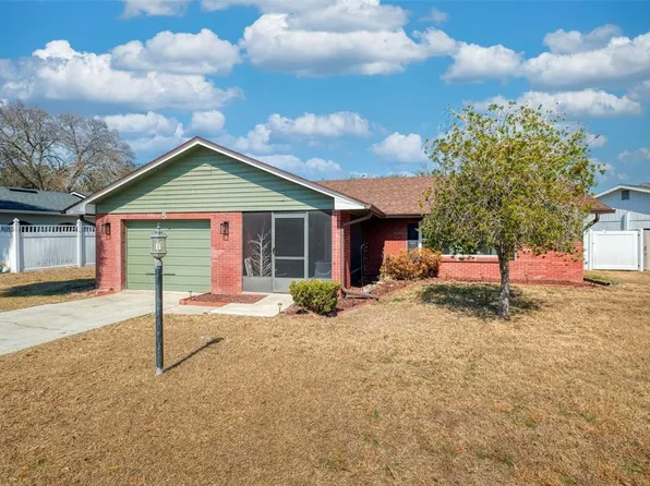 5 Sandalwood Dr, Davenport, FL 33837