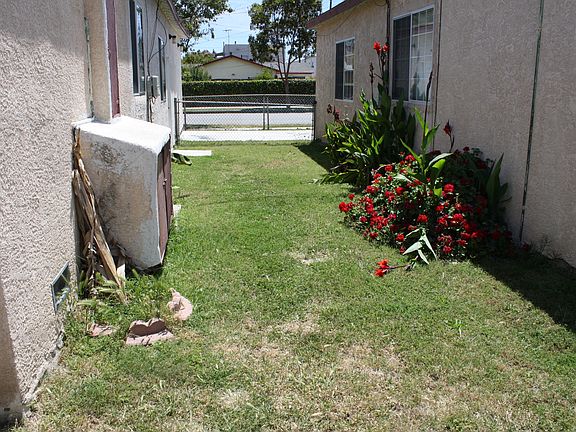 3rd image of 1909 Harbor Ave APT C
