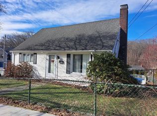 123 Gridley St, Quincy, MA 02169