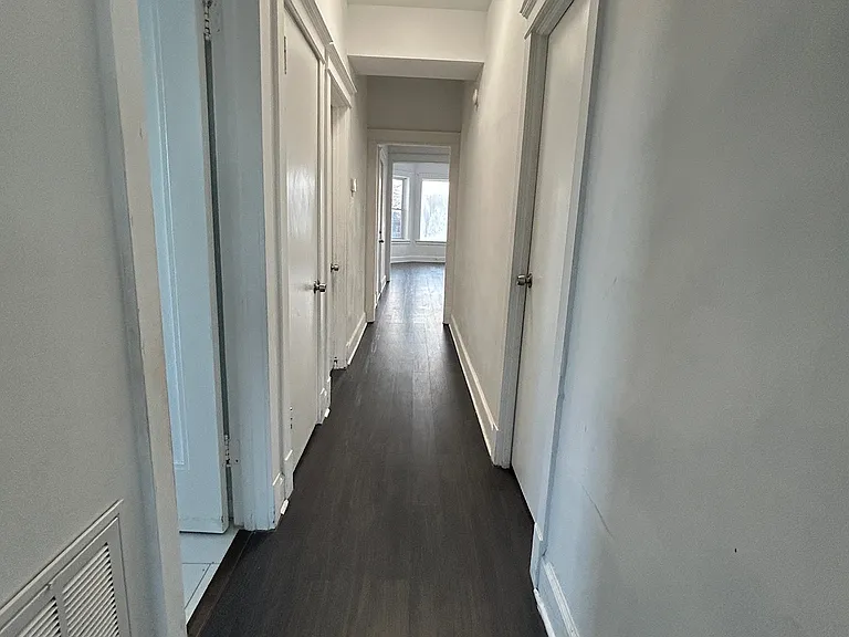 704 W Garfield Blvd #3 — Photo 6