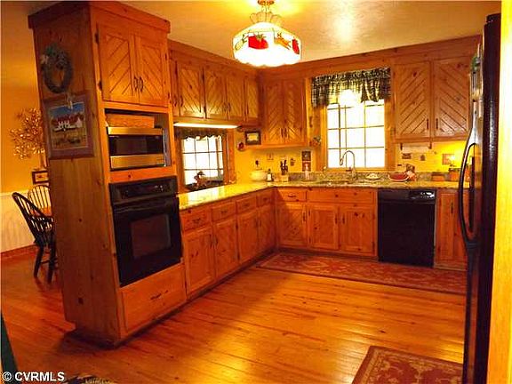 5th image of 7472 Hidden Lake Cir