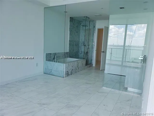 480 NE 31st St #2502 — Photo 6