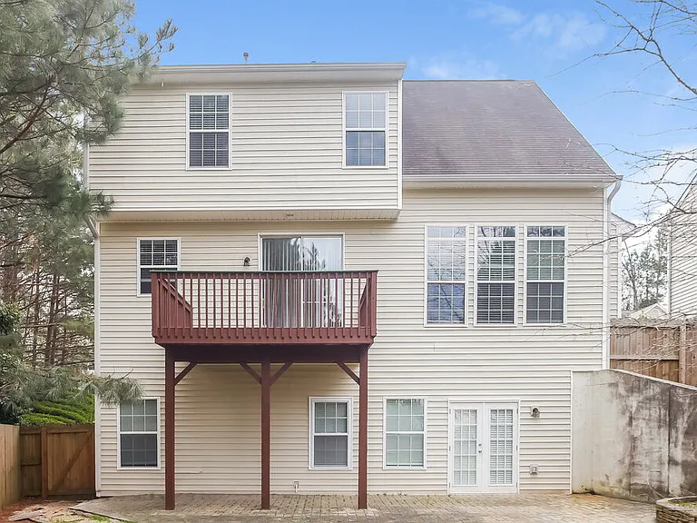 7038 Hillcrest Chase Ln — Photo 18