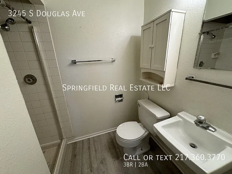 3245 S Douglas Ave — Photo 13