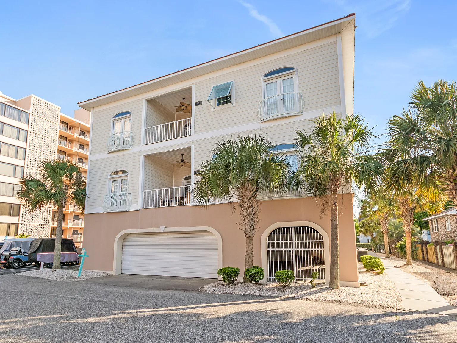 4 bed, 2056 sqft, $2,750 — Photo 3