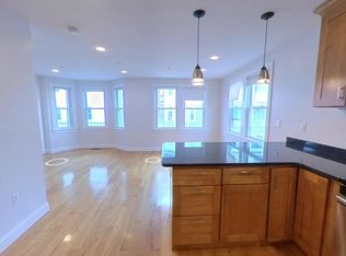 14 Ropes St #4, Salem, MA 01970