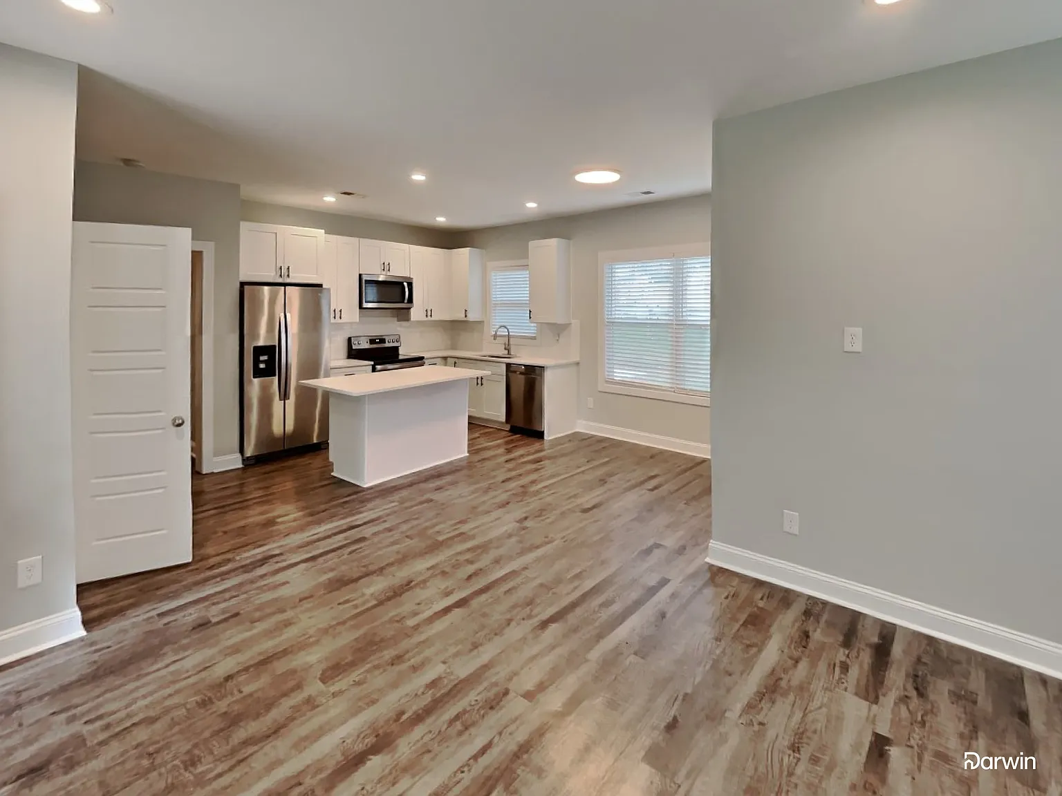 3 bed, 2.0 bath, 1173 sqft, $1,970 — Photo 3