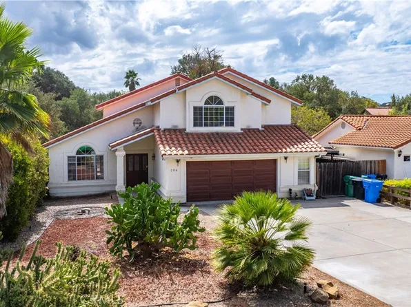204 Nighthawk Dr, Paso Robles, CA 93446