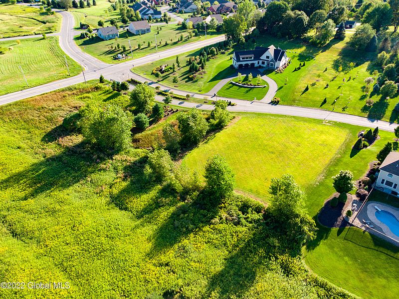 3rd image of 14 Grand View Drive