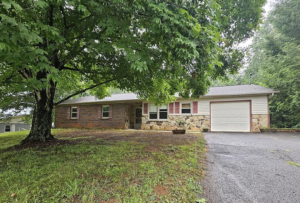 1st image of 301 Cora Rd