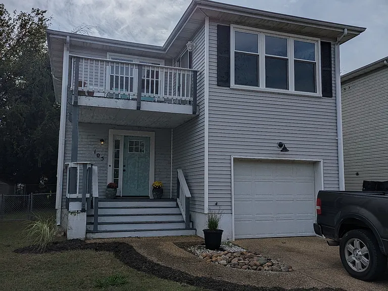 105 Yukon St — Photo 9