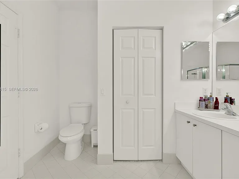 9318 SW 220th St — Photo 30