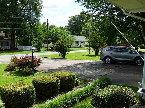 2nd image of 4355 Driftwood Dr