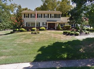 49 Rolling Knolls Dr, Middletown, NJ 07748