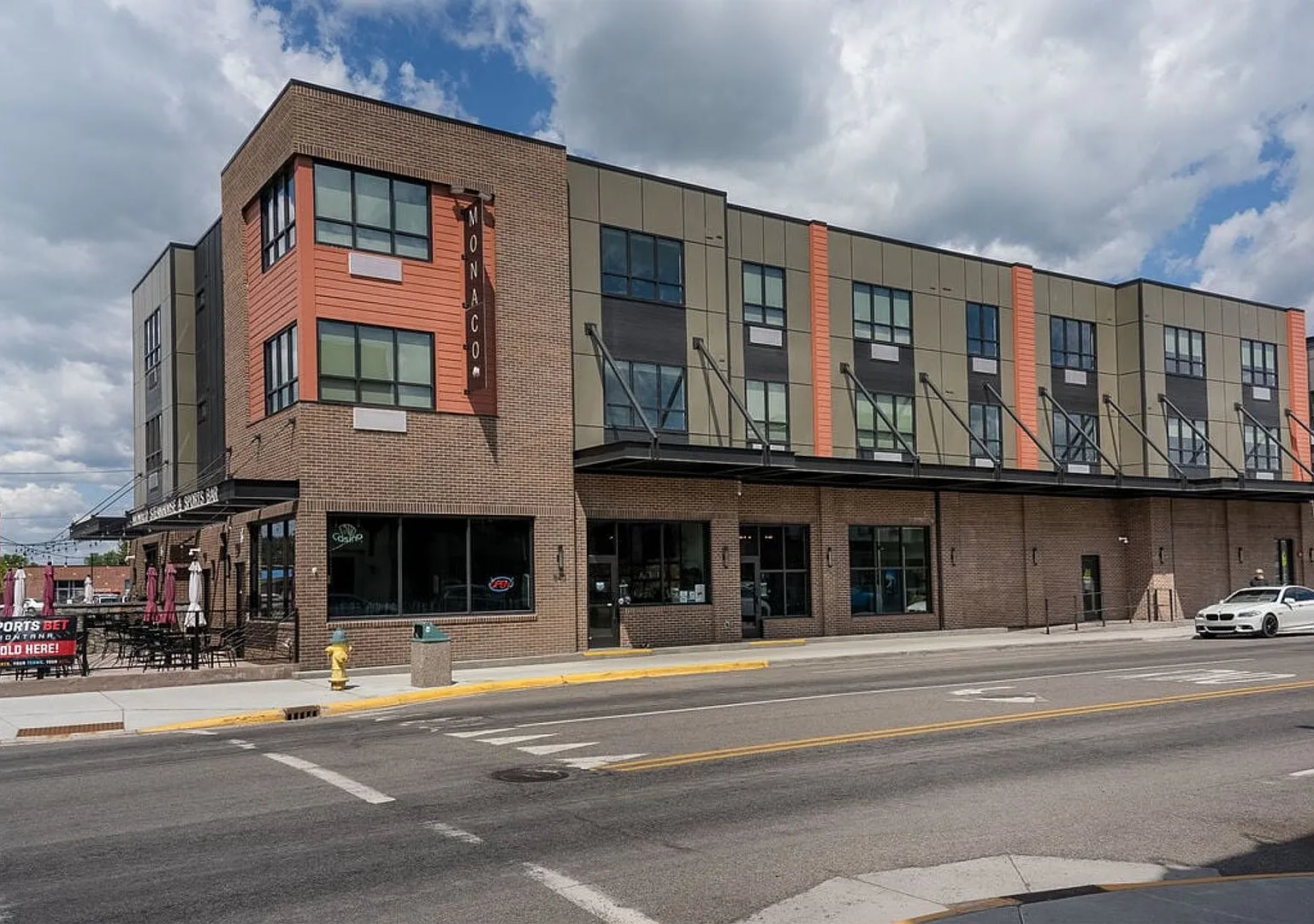 540 Nucleus Ave #304, 3rd Floor Modern Condo 2Bed/2Bath- Monthly Rent-$2,200.00 — Photo 1