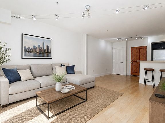 2nd image of 45 W Broadway #208