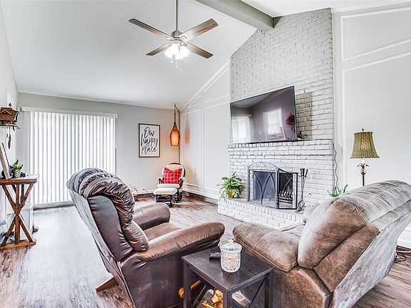2nd image of 509 Stoneybrook Dr