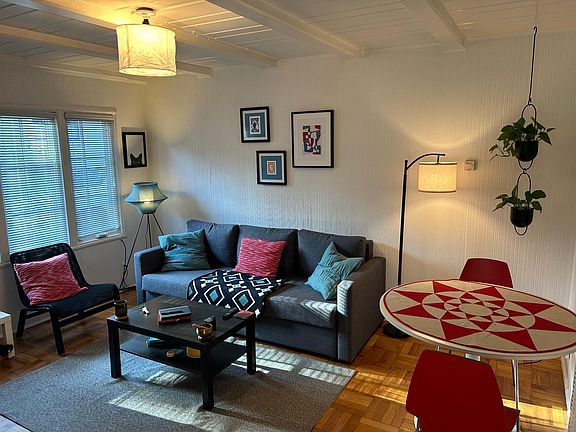 3rd image of 1310 Addison St #2