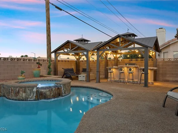 3840 Iverson Ln, North Las Vegas, NV 89032