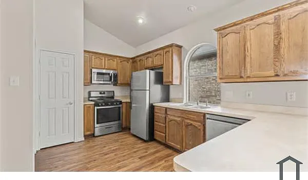 6309 Melanie Dr — Photo 6